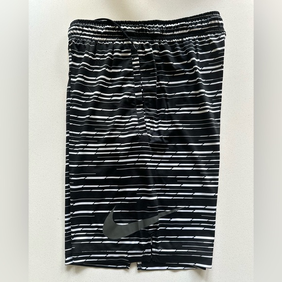 Nike Dri-Fit black and white striped shorts in size adult small - Picture 1 of 4